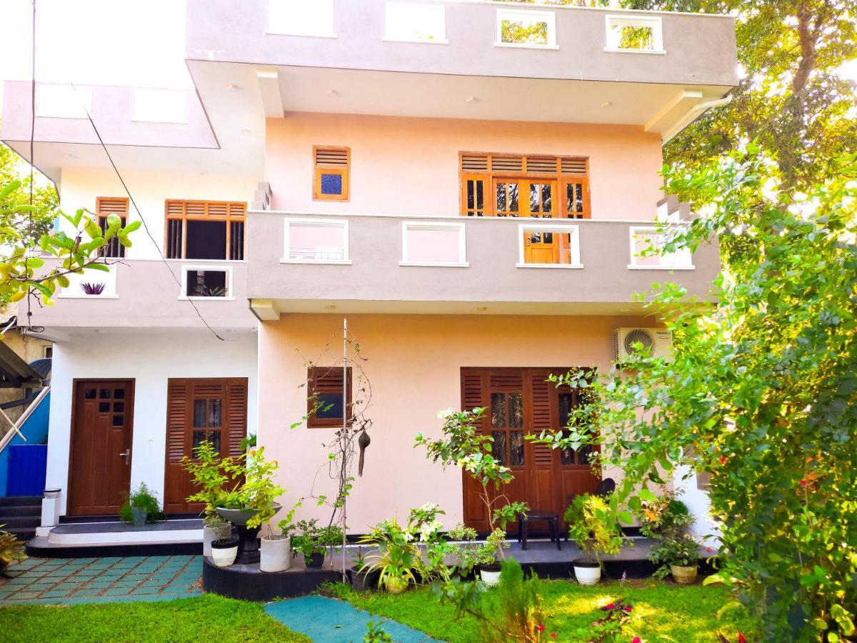 Villa Halcyon Rest à Hikkaduwa Extérieur photo